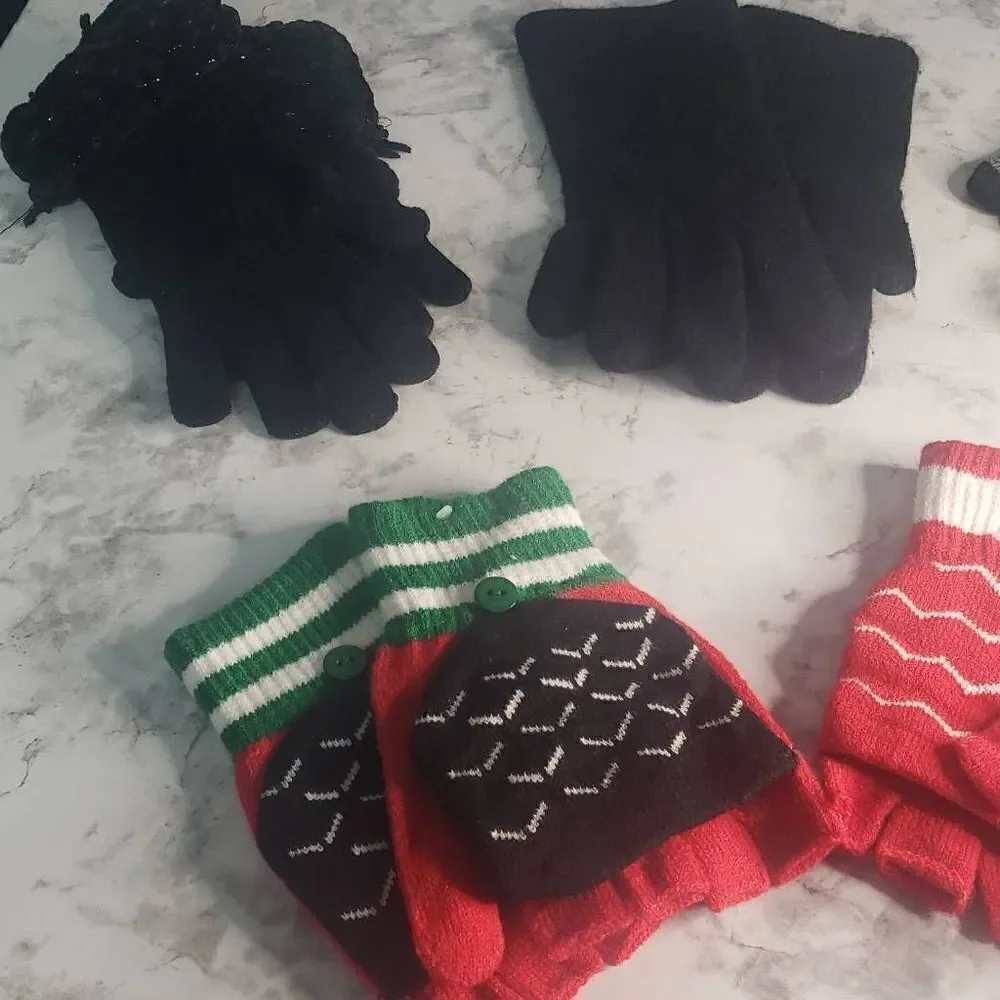 5 Gloves/Mittens Bundle